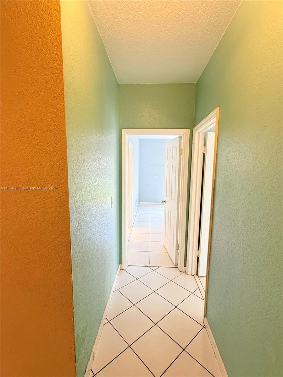 8973 NW 147th Ter, Miami Lakes, Florida image 13