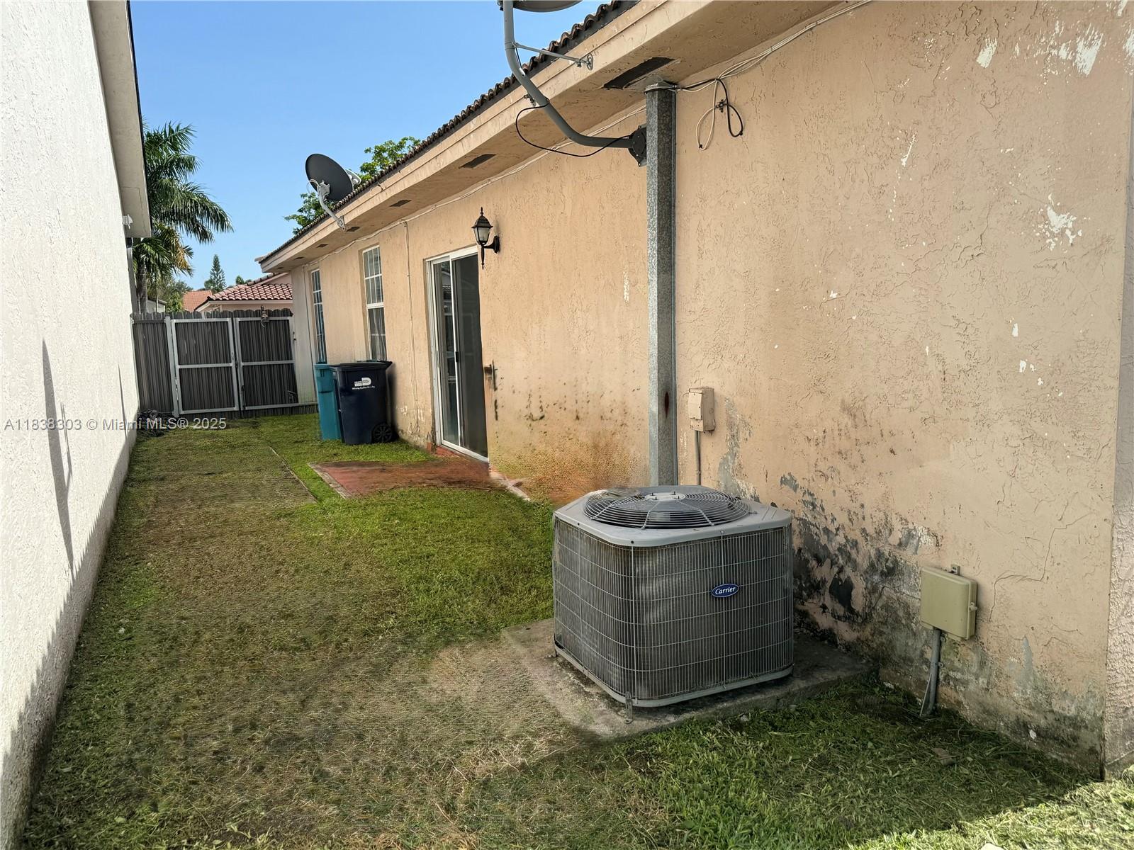 8973 NW 147th Ter, Miami Lakes, Florida image 31