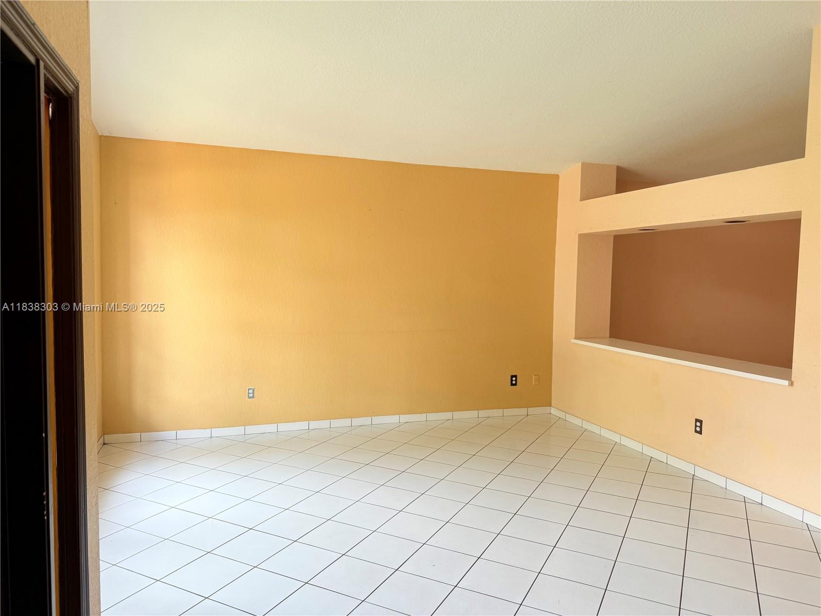8973 NW 147th Ter, Miami Lakes, Florida image 6