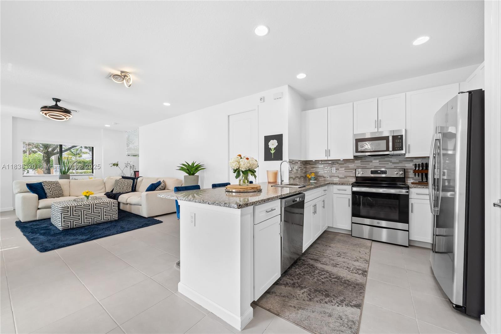 2184 NW 6th St, Fort Lauderdale, Florida image 1