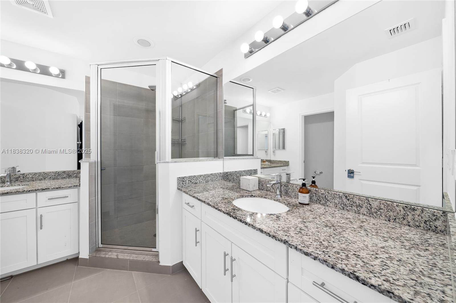 2184 NW 6th St, Fort Lauderdale, Florida image 24