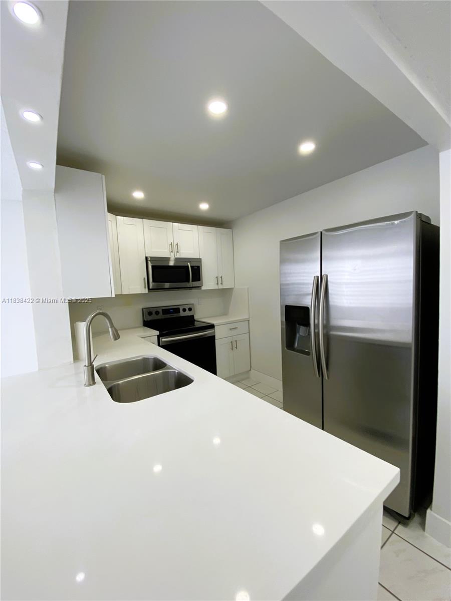 5705 W 20th Ave #115, Hialeah, Florida image 5
