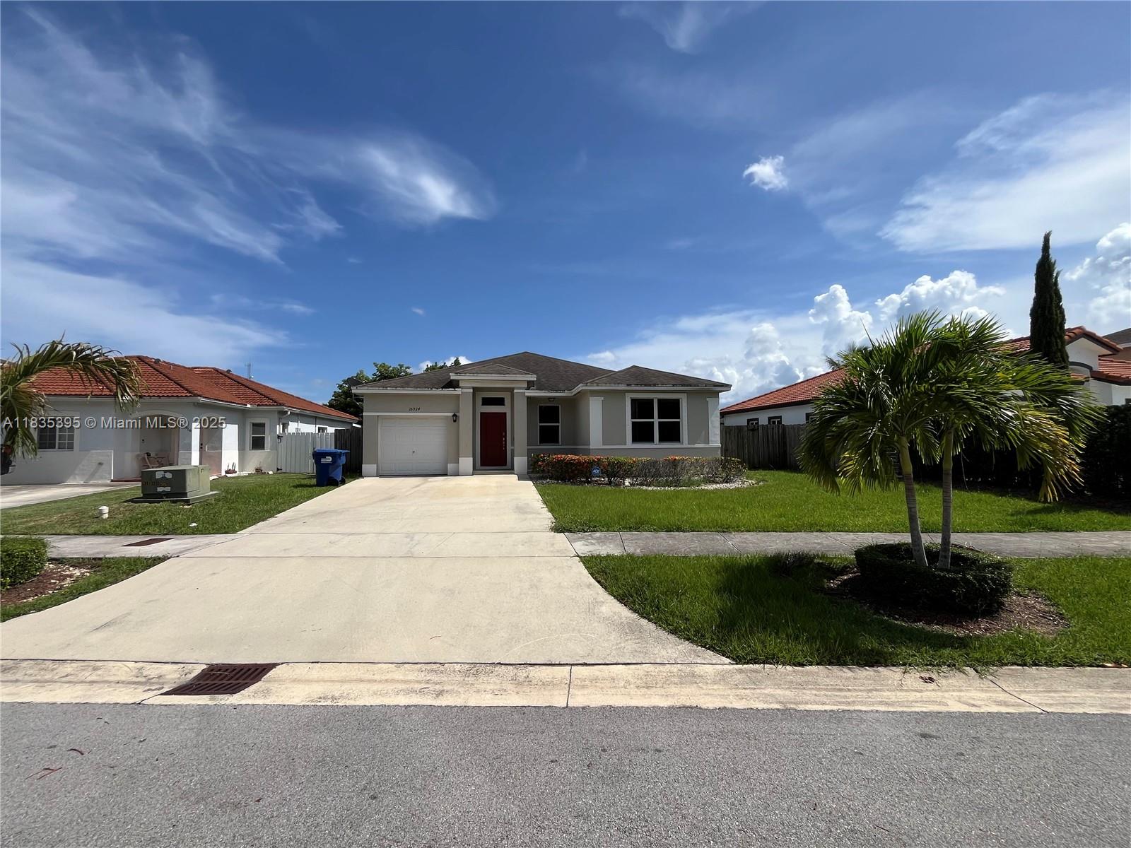 15924 SW 306th Ter, Homestead, Florida image 1