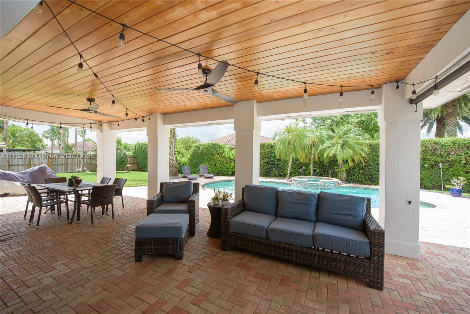 18740 SW 297th St, Homestead, Florida image 28