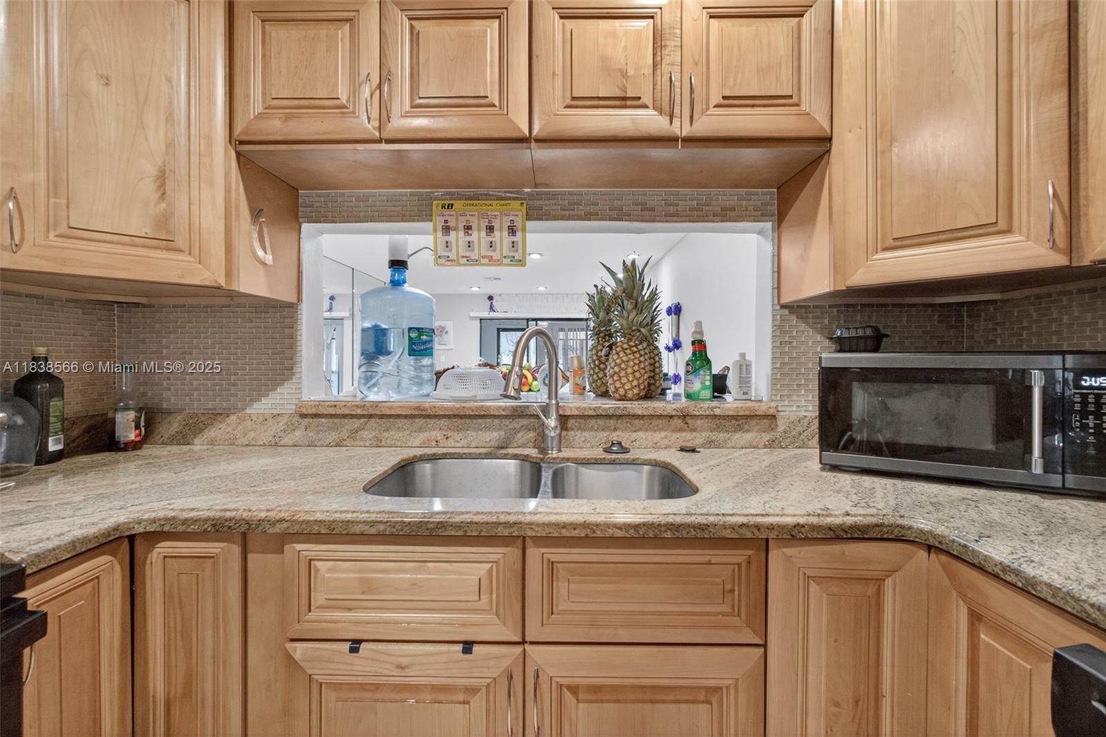 1600 Granfern Ave, West Palm Beach, Florida image 10