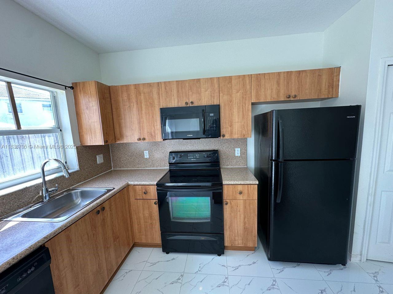 2920 SE 15thter, Homestead, Florida image 7