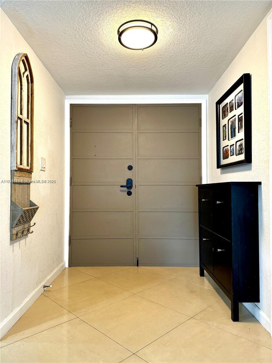 1080 94th St Unit 212, Bay Harbor Islands, Florida 33154