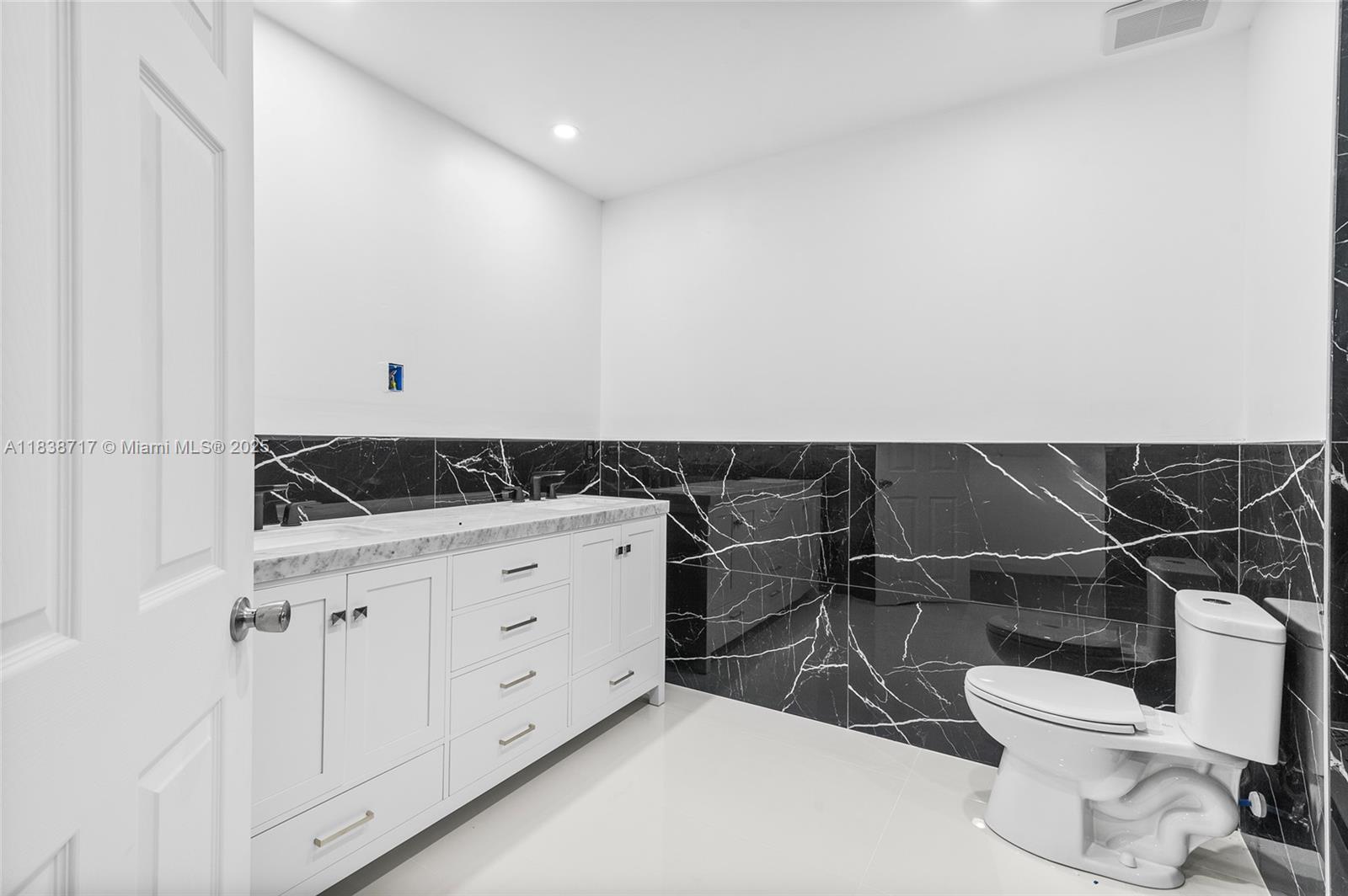 1124 Yale Dr, Hollywood, Florida image 18