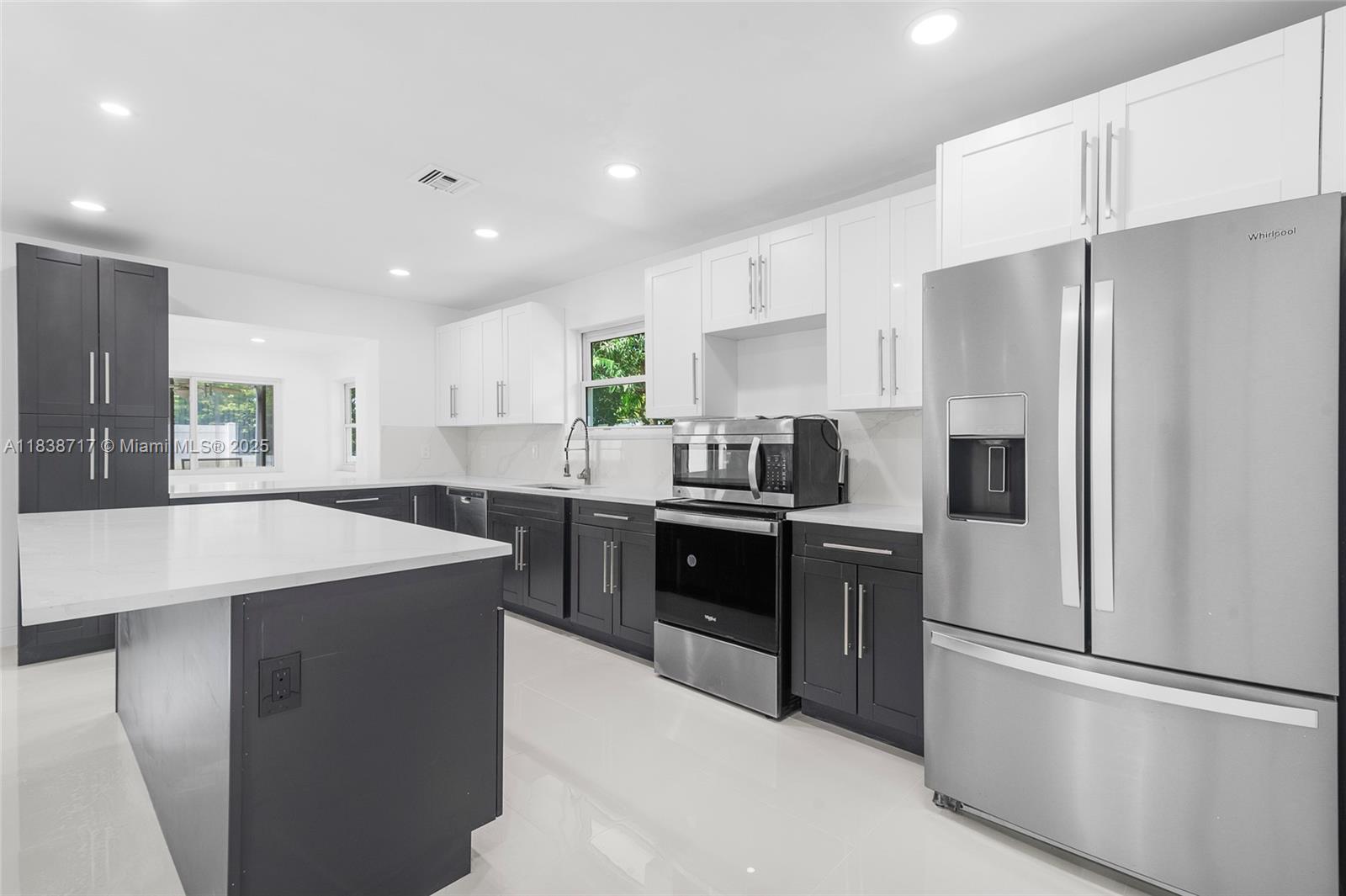 1124 Yale Dr, Hollywood, Florida image 3