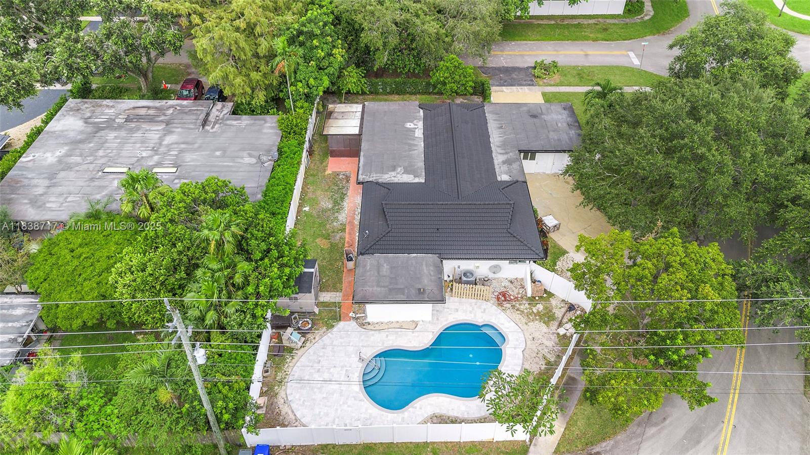 1124 Yale Dr, Hollywood, Florida image 41
