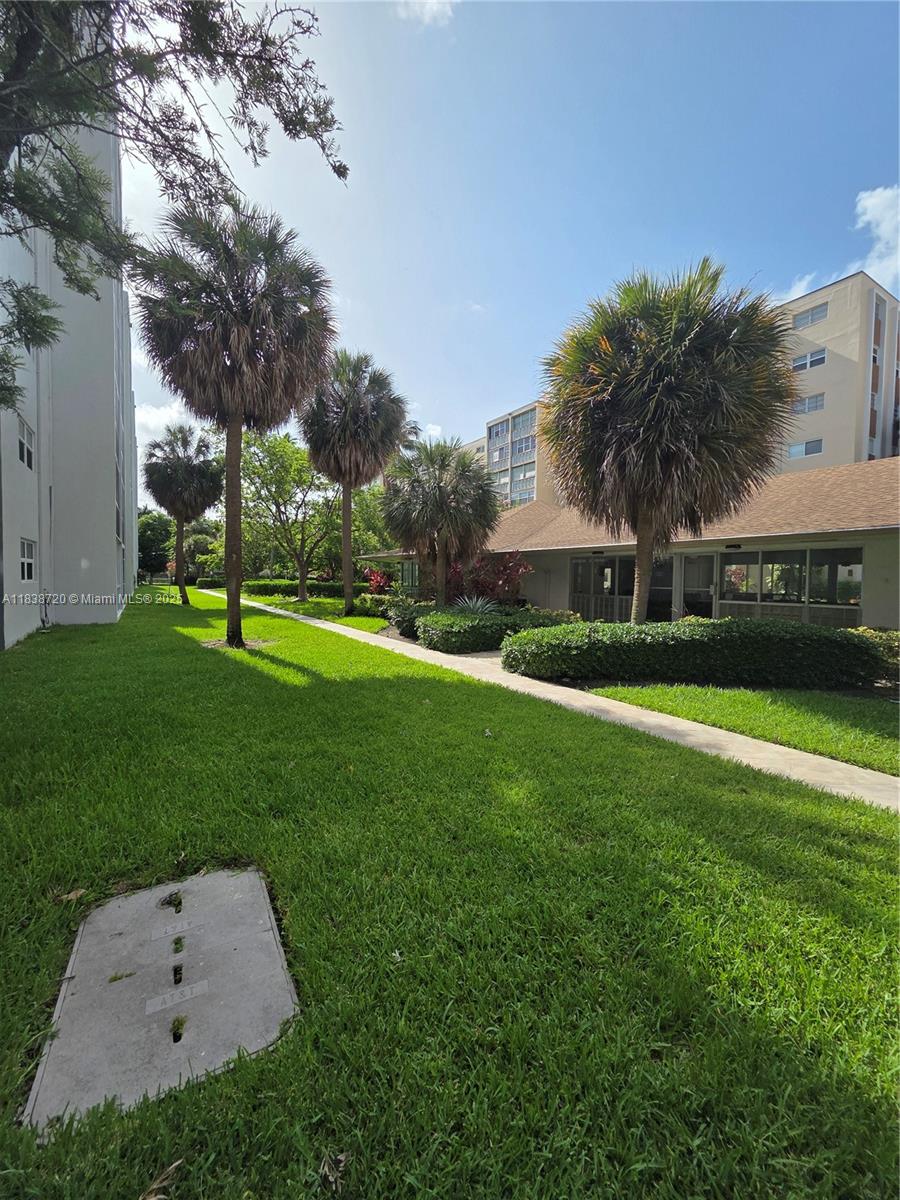 620 NE 12th Ave #101, Hallandale Beach, Florida image 17