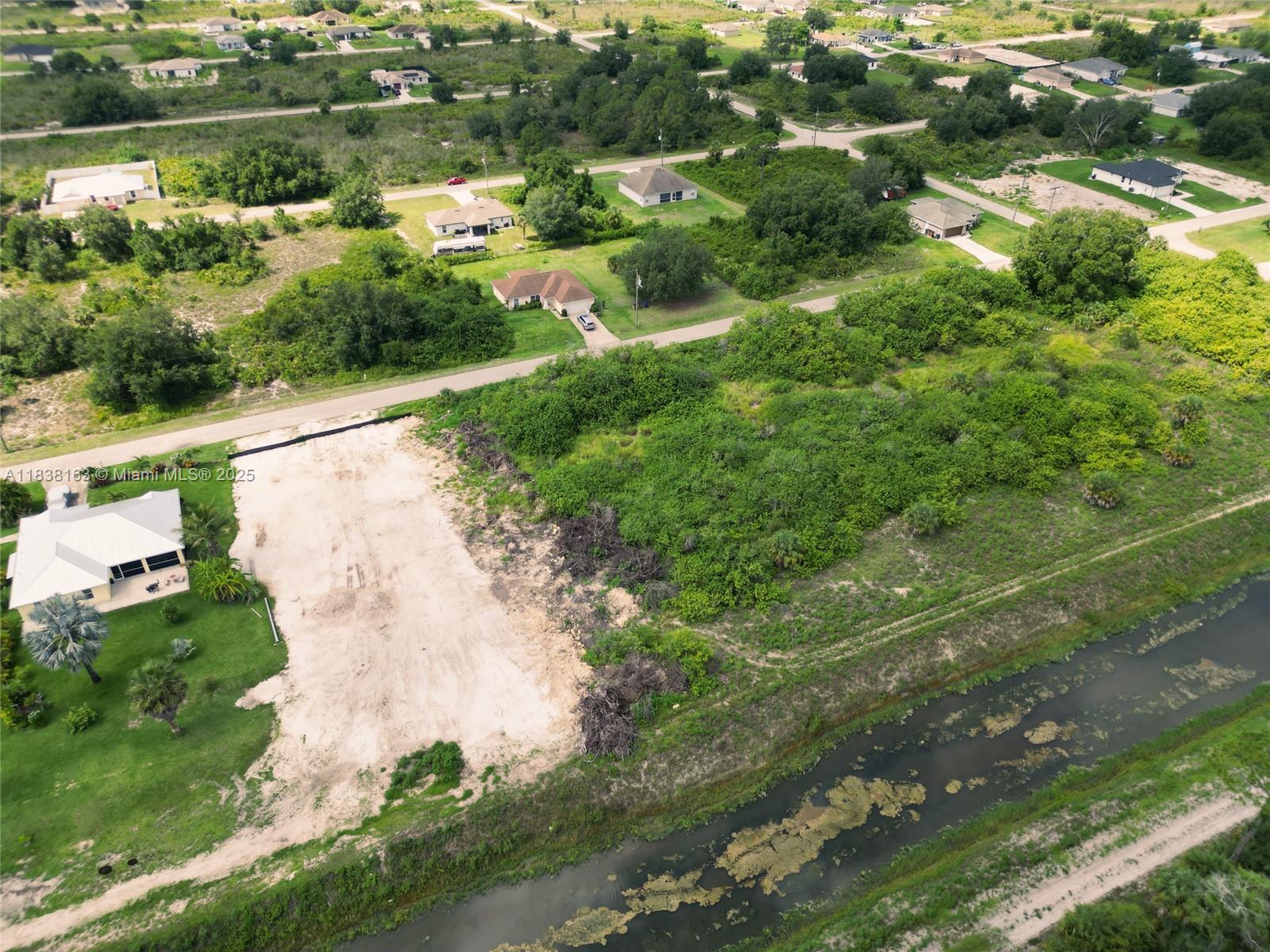 2710 75 St W, Lehigh Acres, Florida image 8