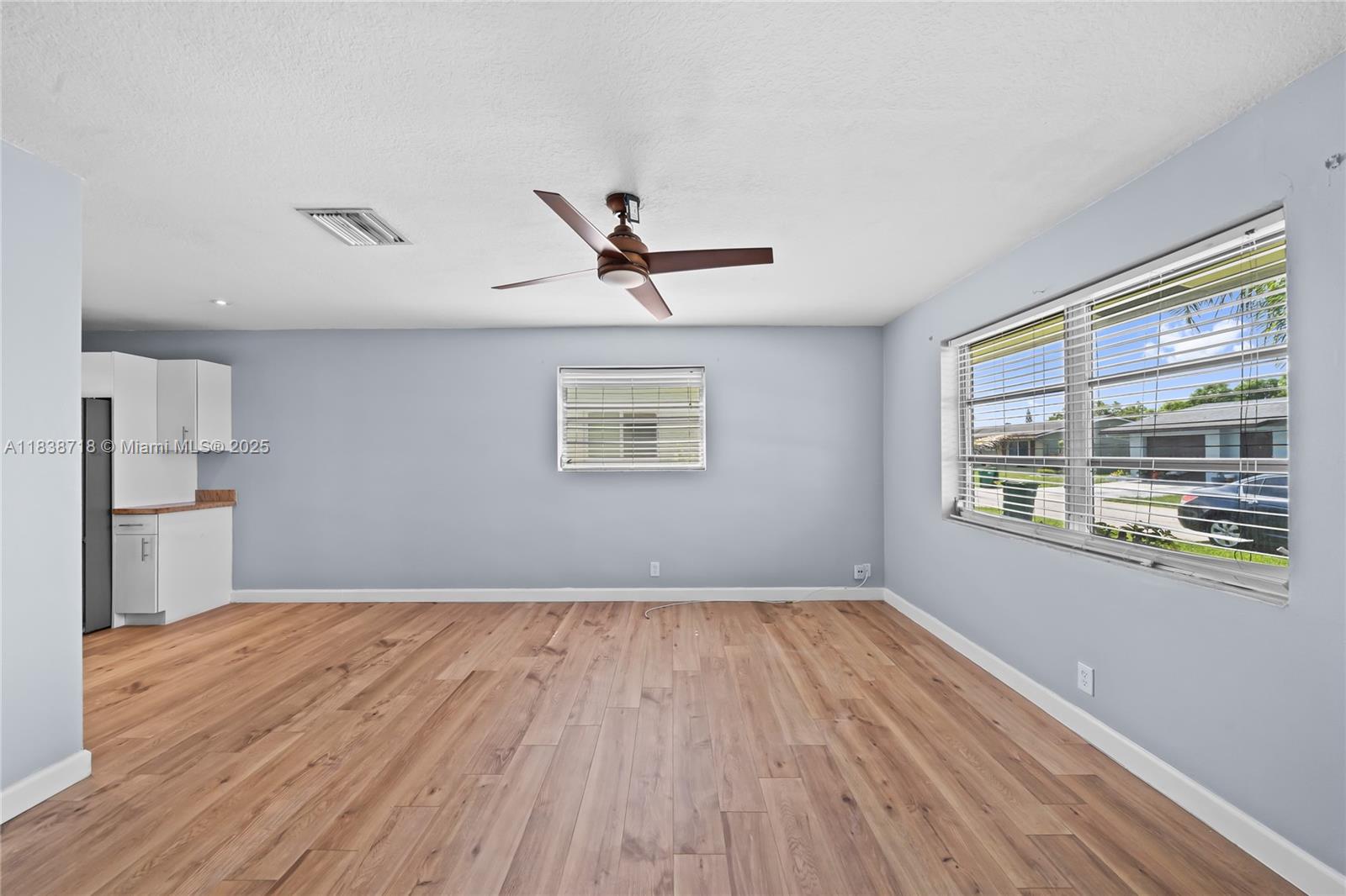 4938 NW 54th Ct, Tamarac, Florida image 7