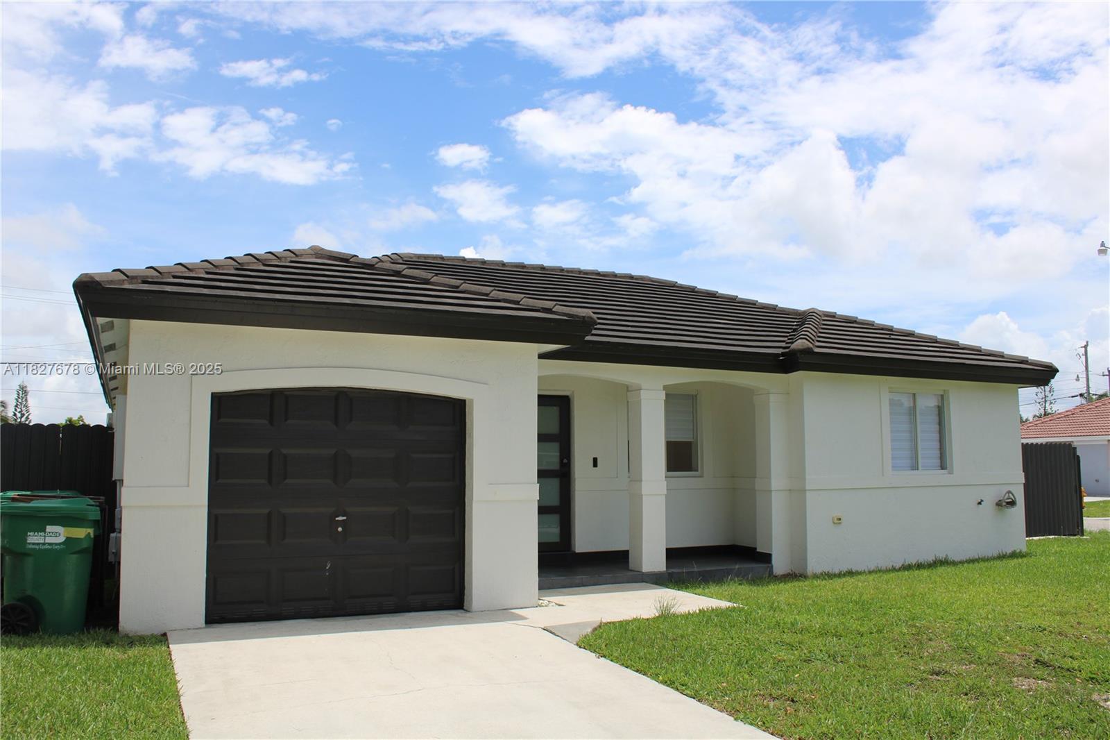 16266 SW 303rd Ln, Homestead, Florida image 3