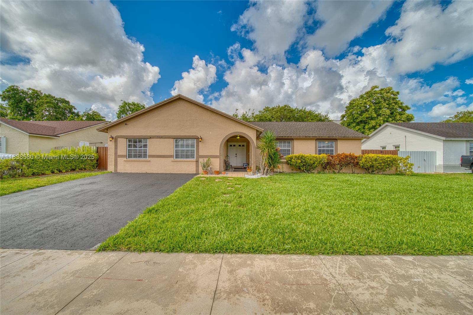 13820 SW 285th Ter, Homestead, Florida image 1