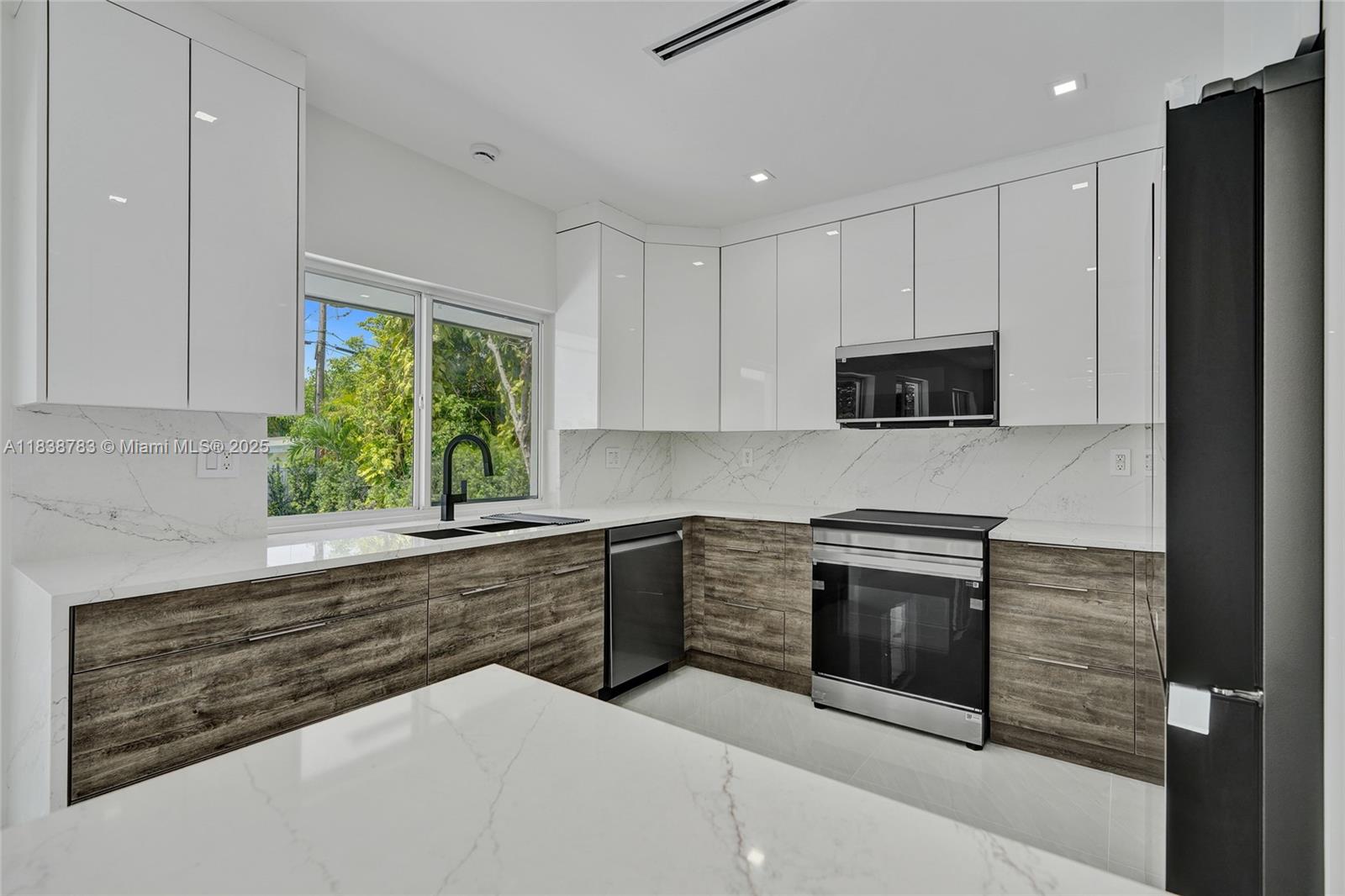 Property photo # 3