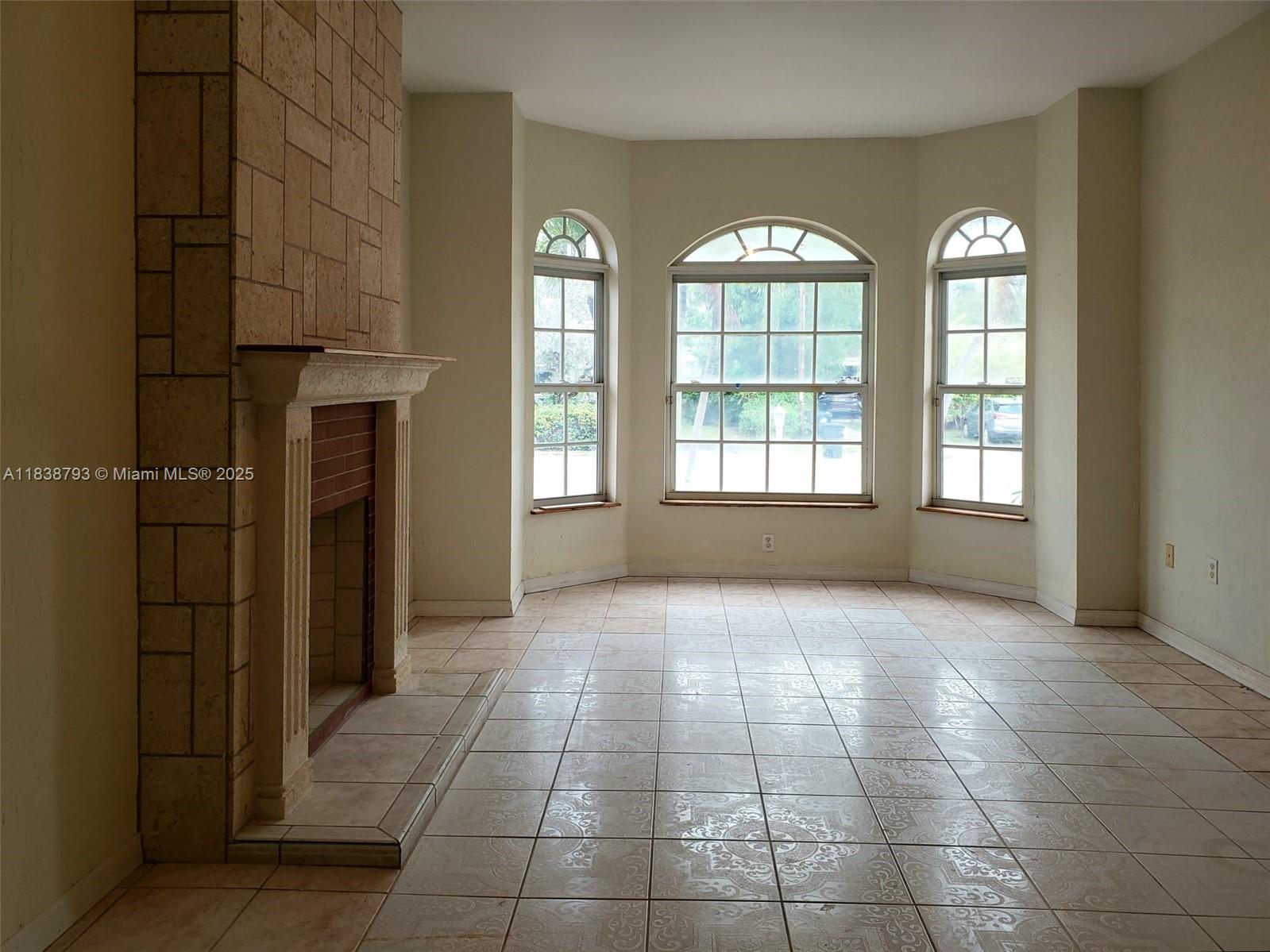3124 Prairie Ave, Miami Beach, Florida image 12