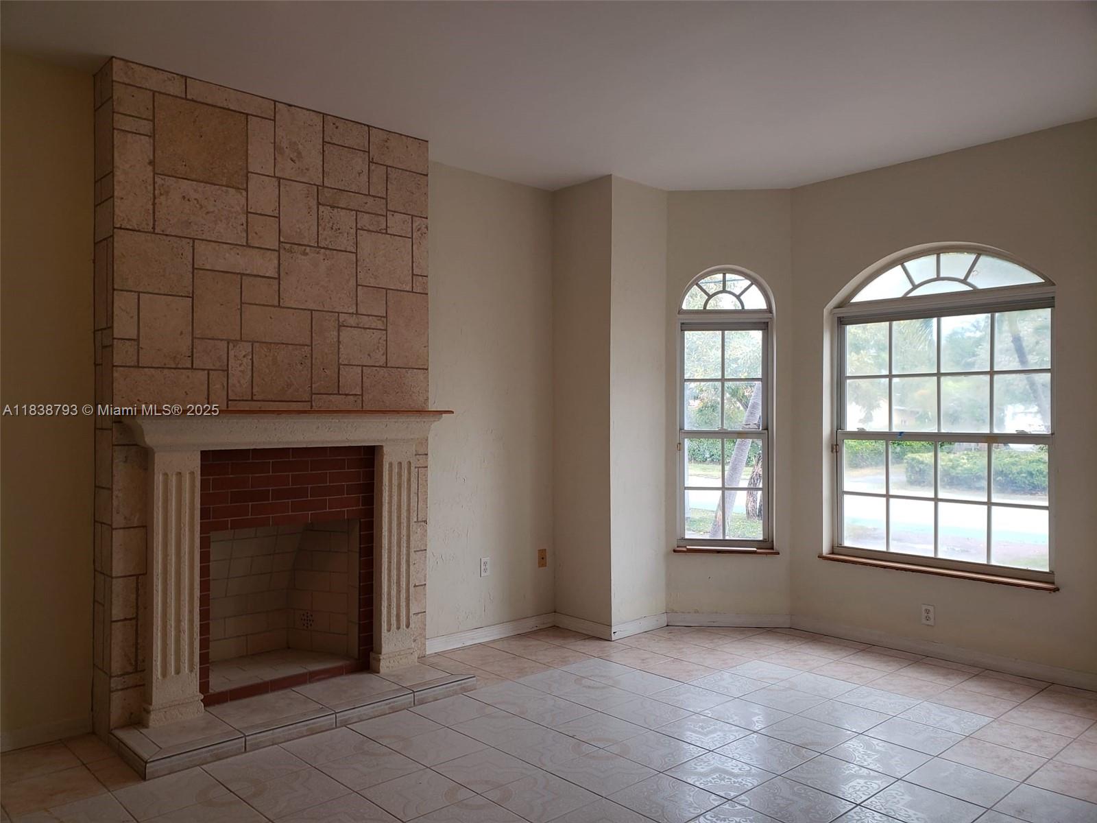 3124 Prairie Ave, Miami Beach, Florida image 13