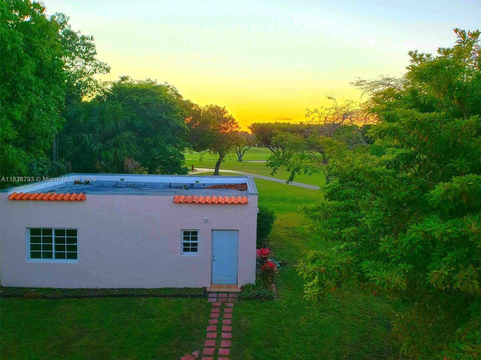 3124 Prairie Ave, Miami Beach, Florida image 3