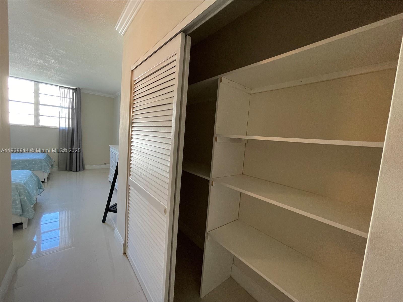 19390 Collins Ave #902, Sunny Isles Beach, Florida image 27