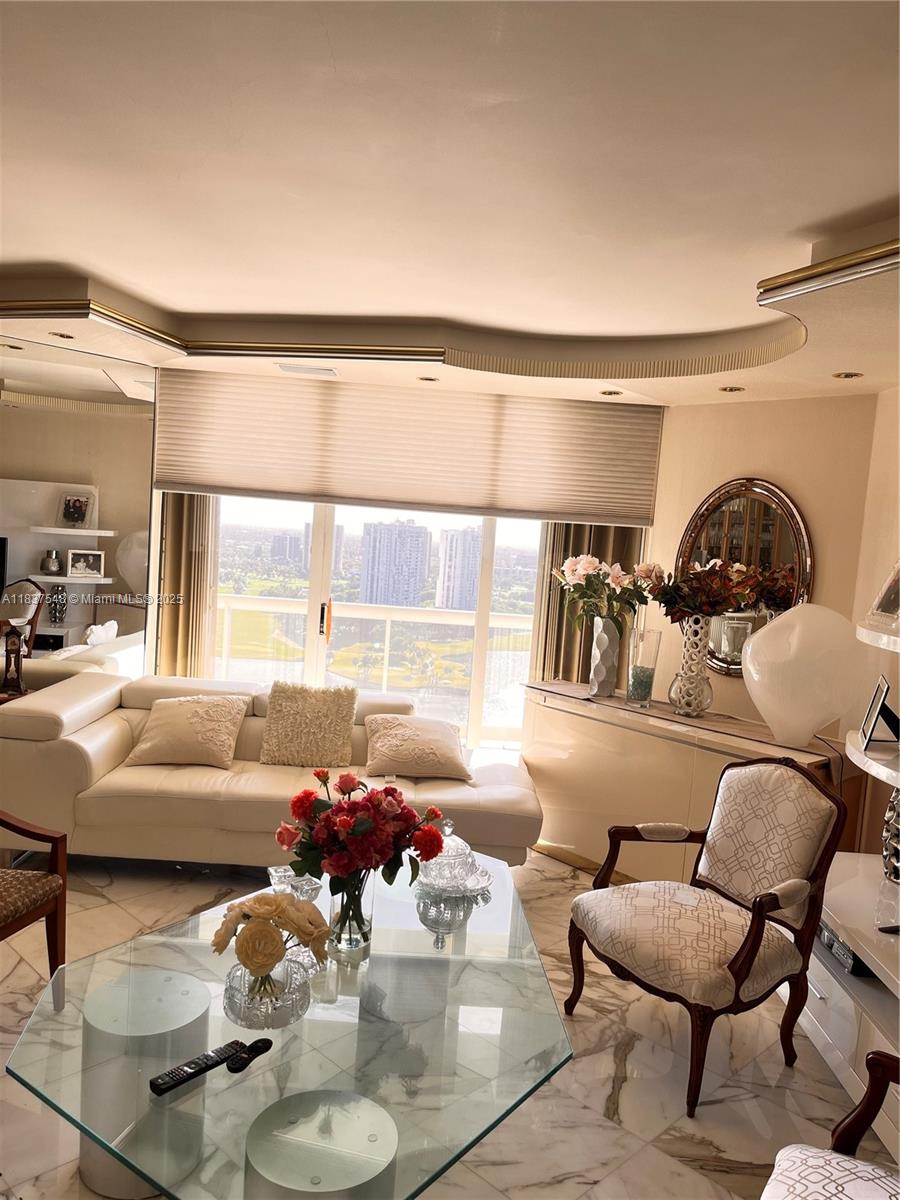 20191 E Country Club Dr #2601, Aventura, Florida image 14