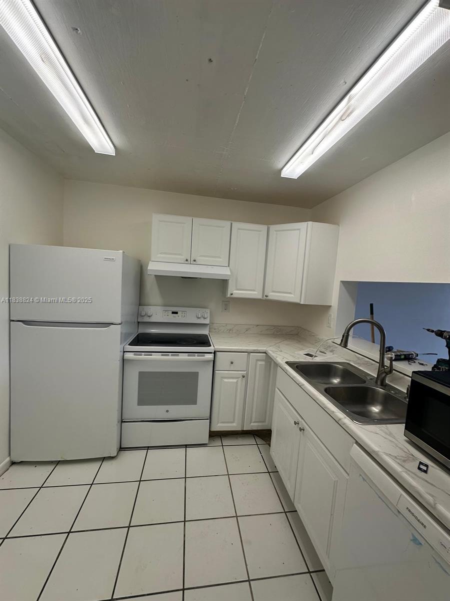 Property photo # 9