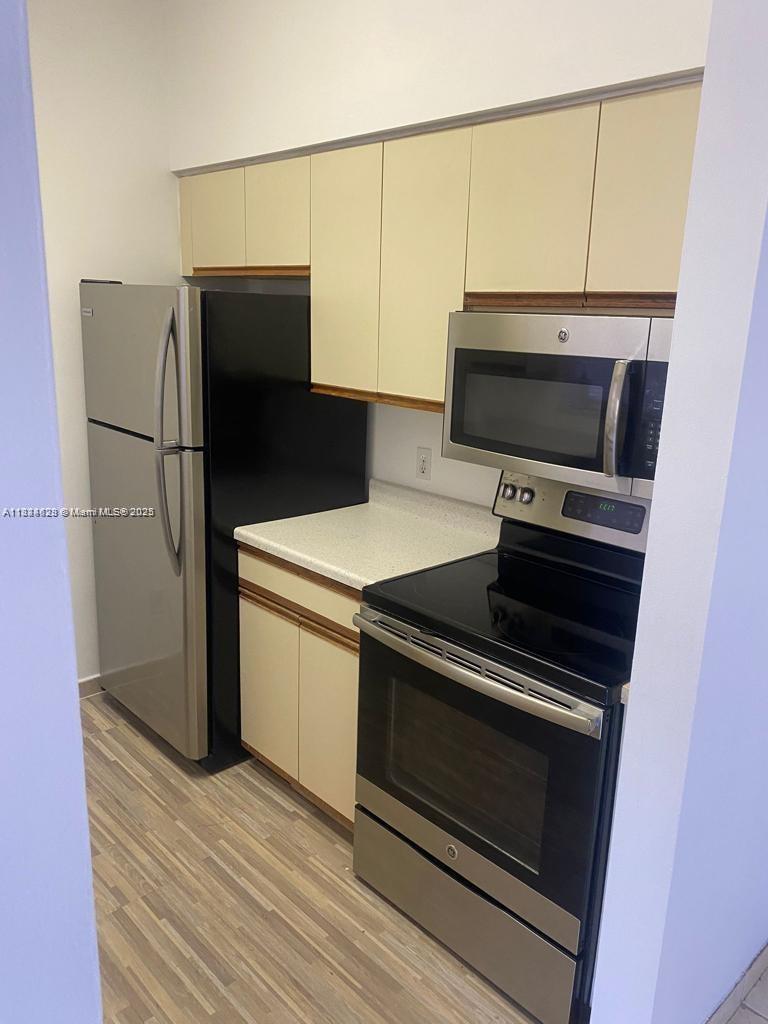 660 Cypress Club Way #F11, Deerfield Beach, Florida image 1