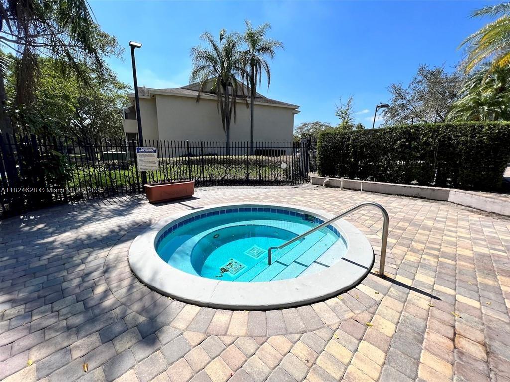 660 Cypress Club Way #F11, Deerfield Beach, Florida image 17