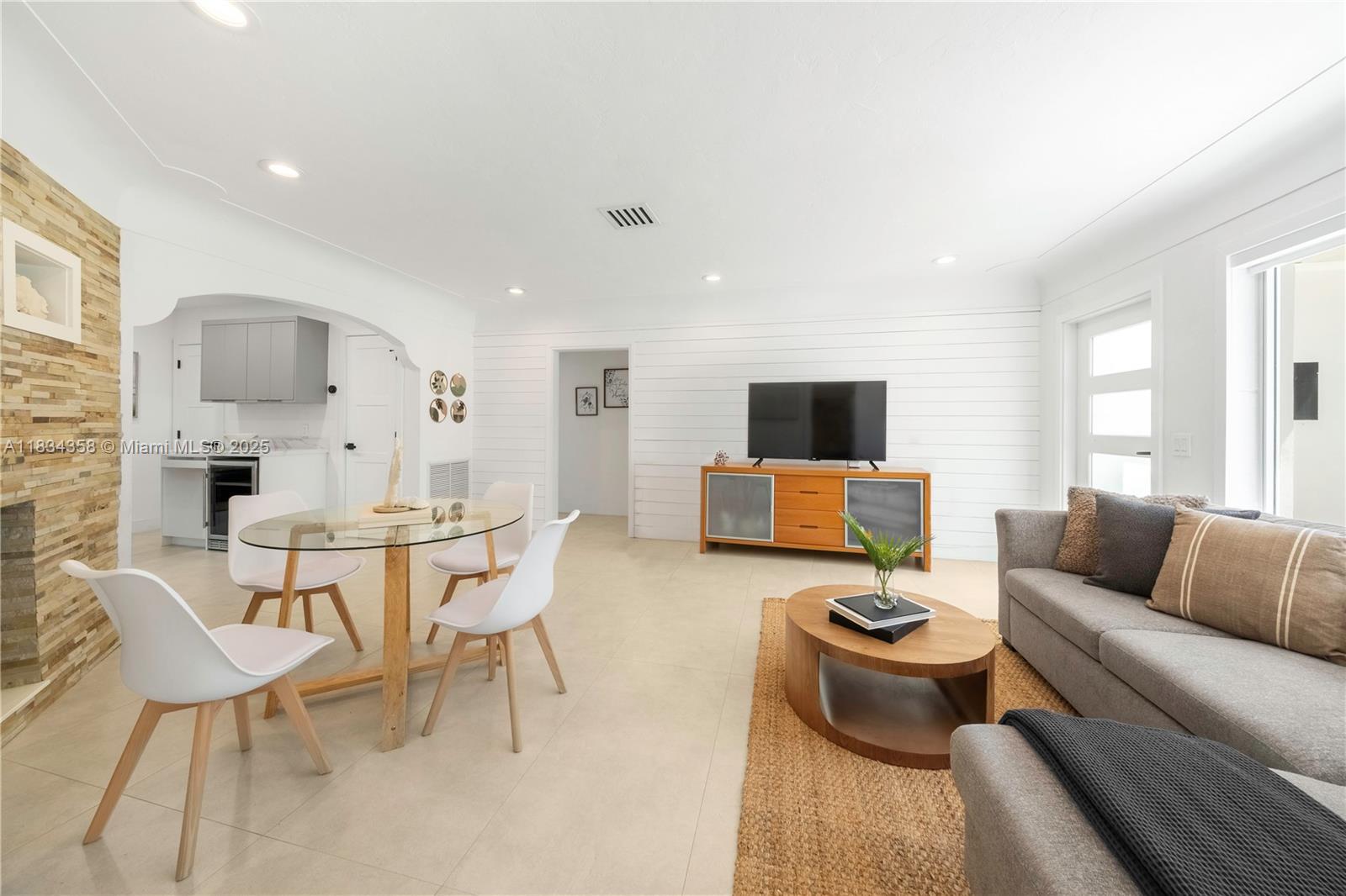 1406 NE 18th Ave, Fort Lauderdale, Florida image 13