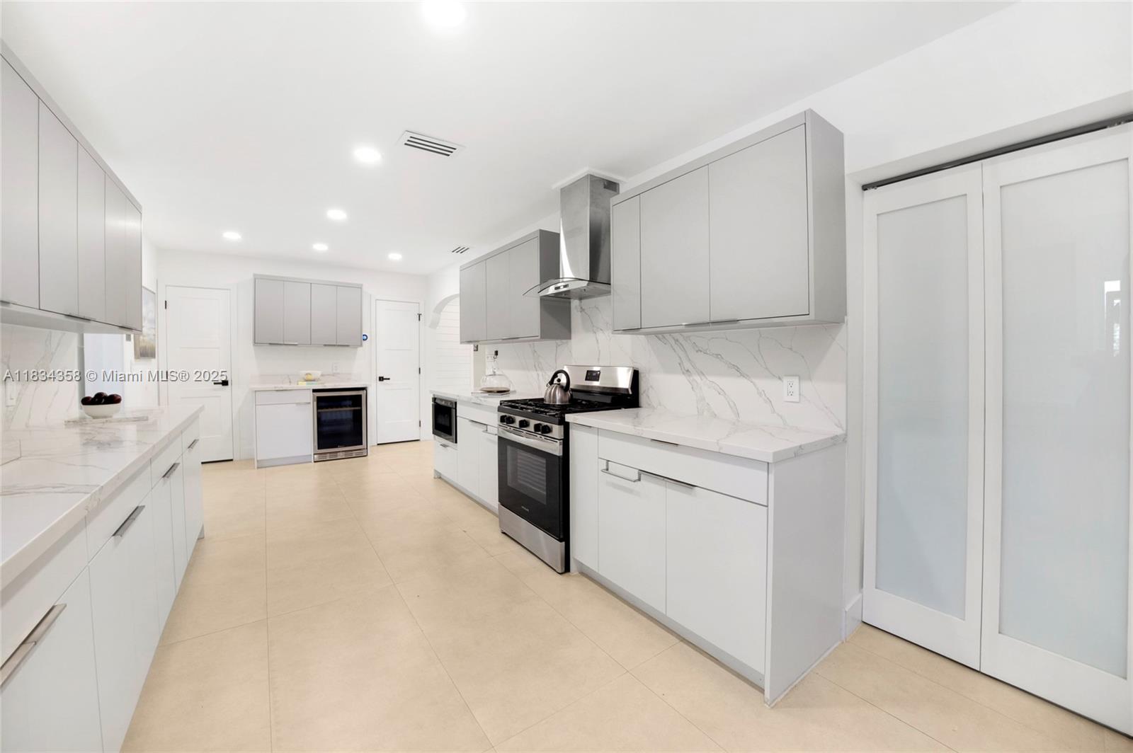 1406 NE 18th Ave, Fort Lauderdale, Florida image 30