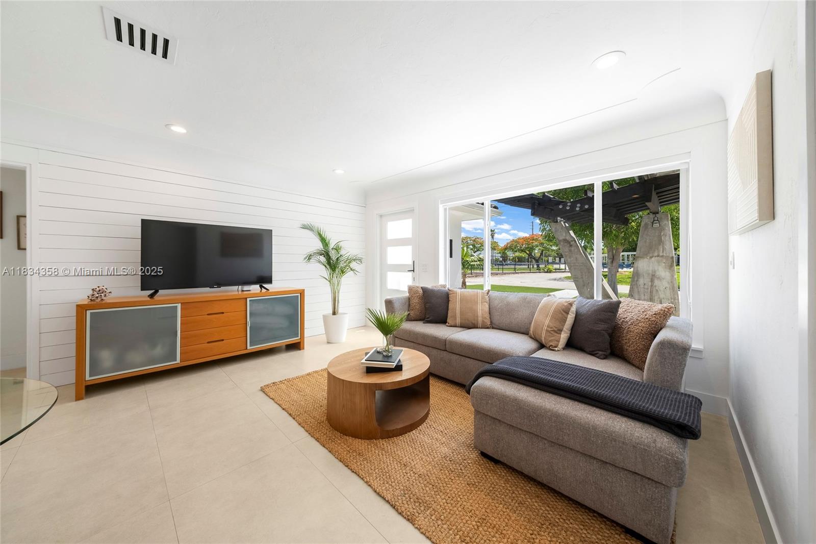 1406 NE 18th Ave, Fort Lauderdale, Florida image 7
