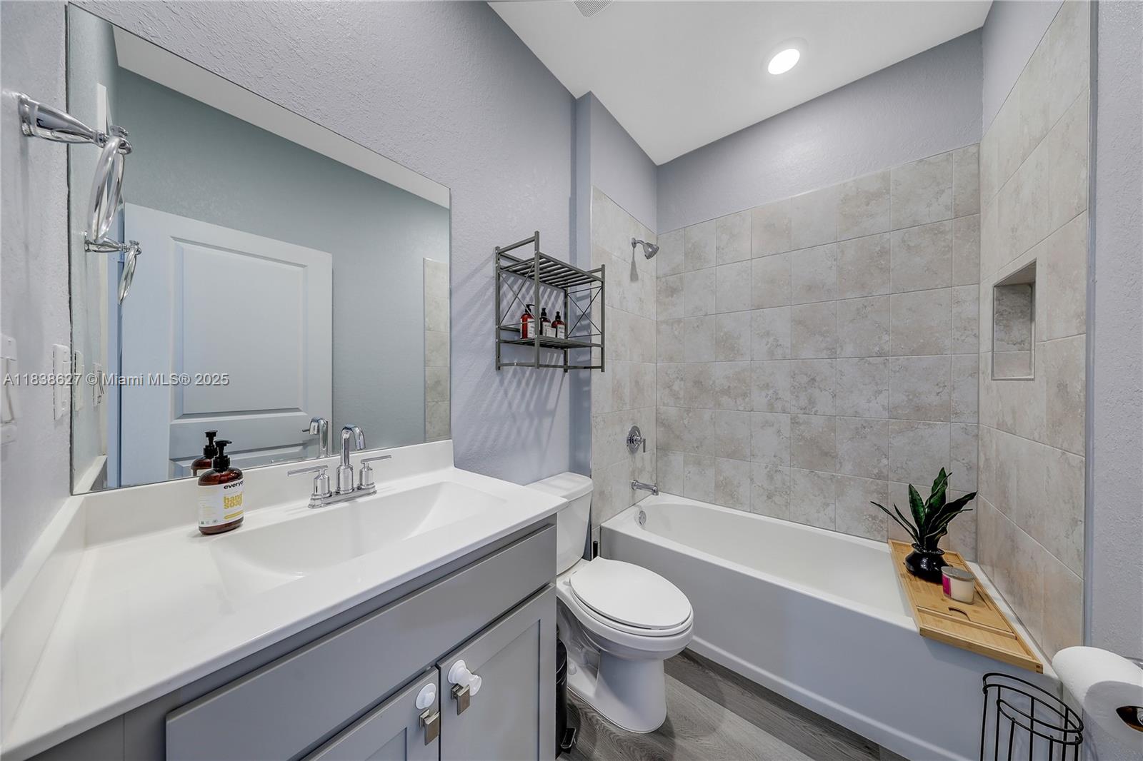 1079 SE 23rd Ter, Homestead, Florida image 13