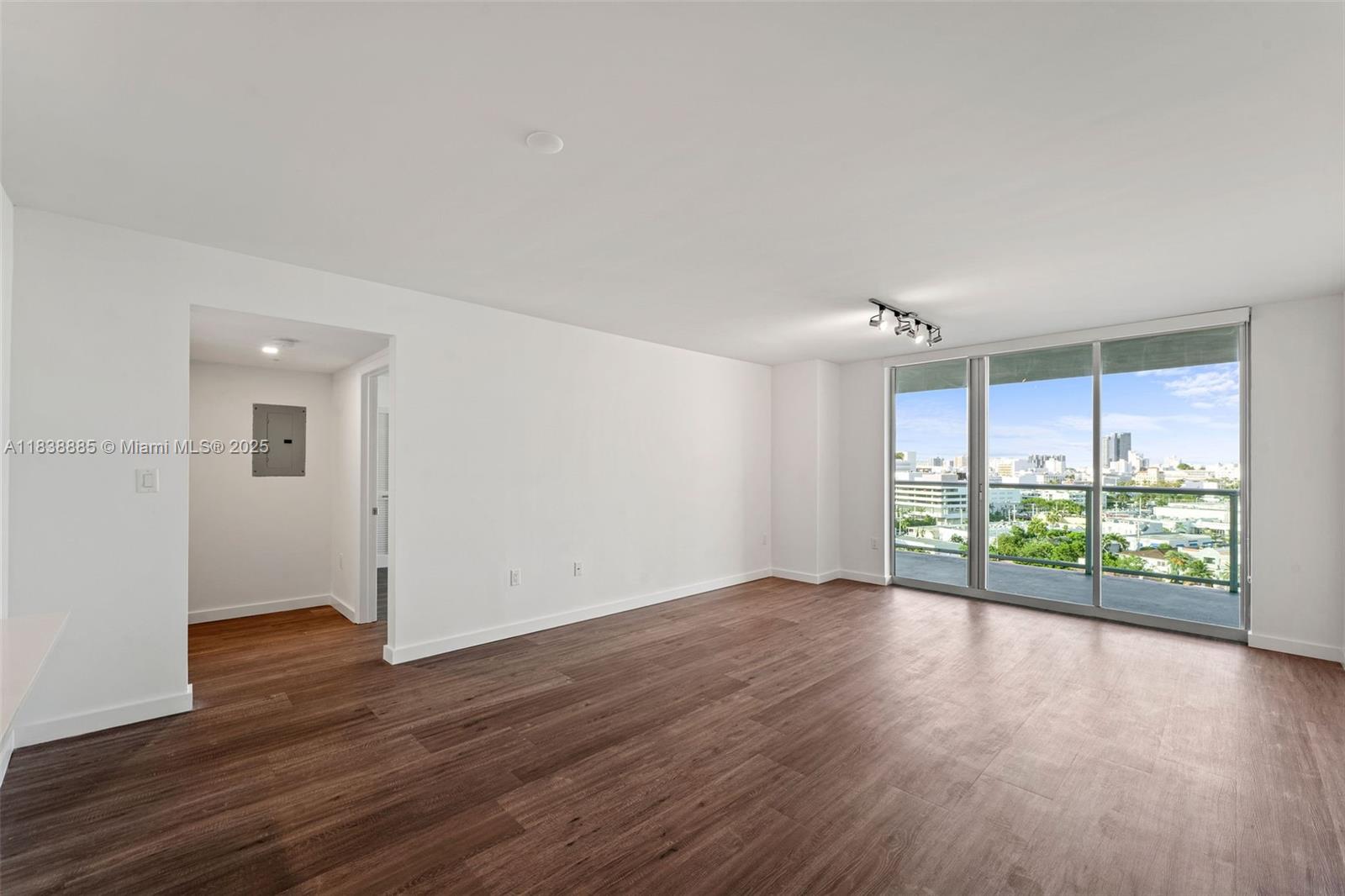 Property photo # 6