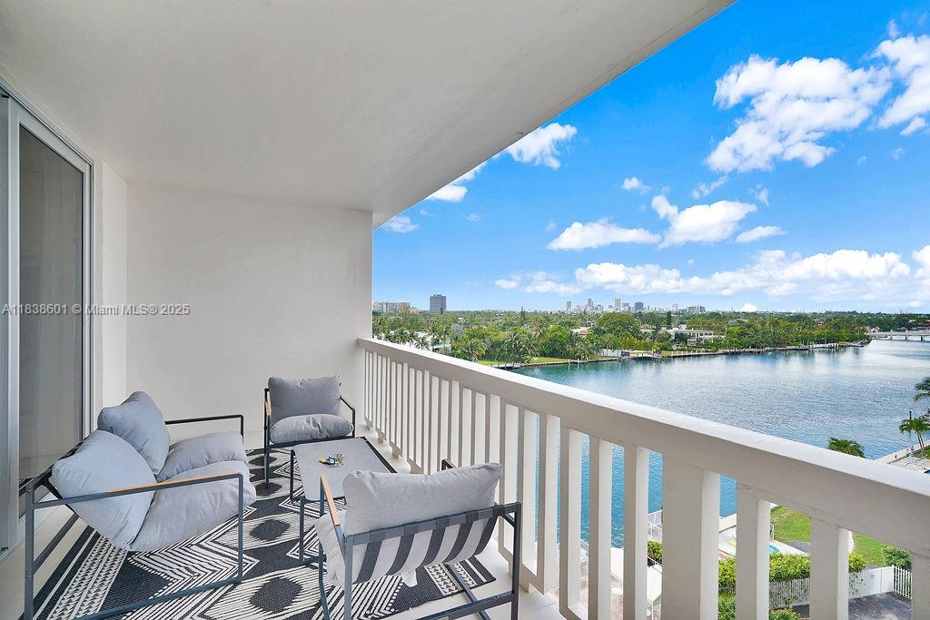 9111 E Bay Harbor Dr #PHD, Bay Harbor Islands, Florida image 14