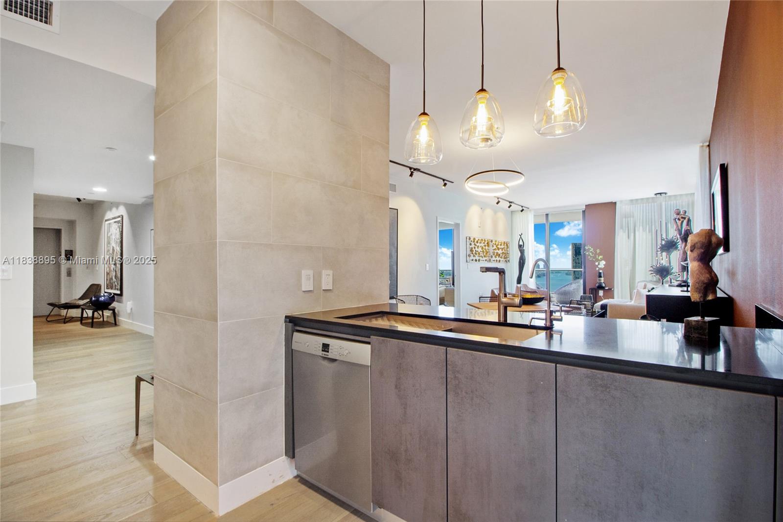 Property photo # 9