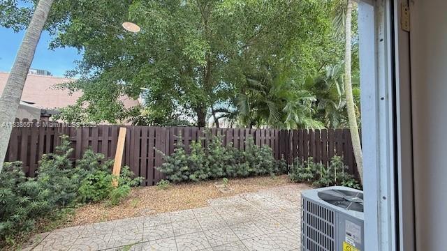 Residential, Davie, Florida image 15