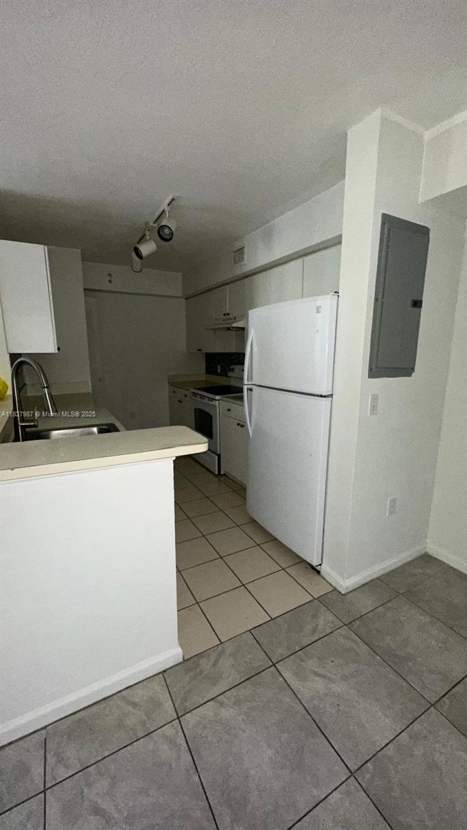 Property photo # 2