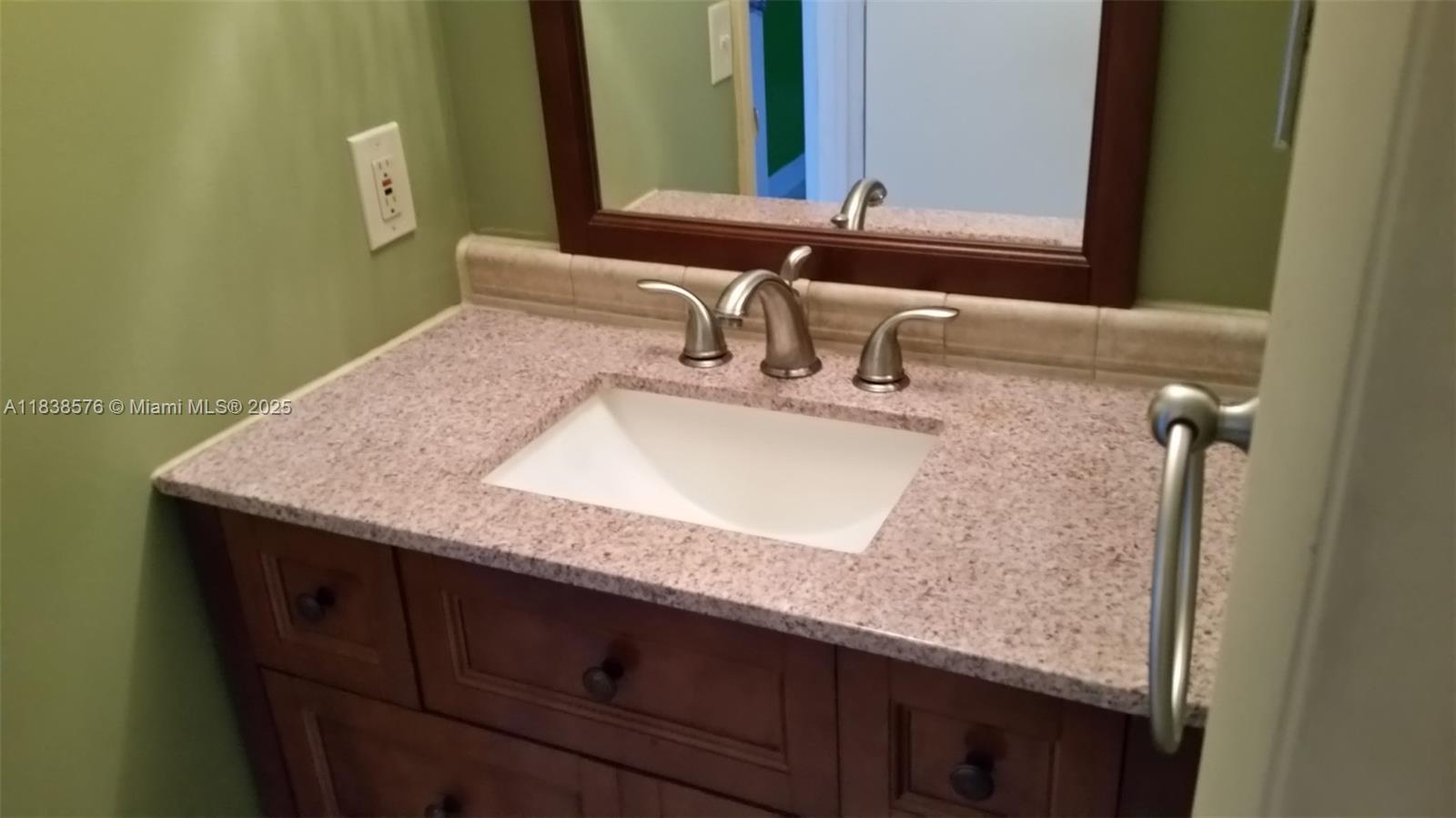 Property photo # 2