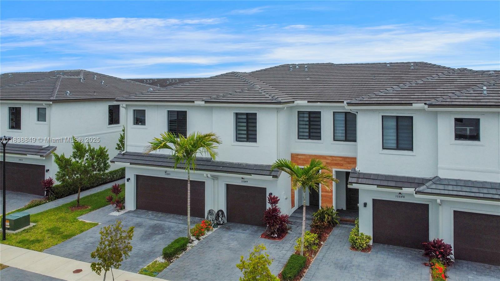 10844 SW 232nd Ter, Homestead, Florida image 9