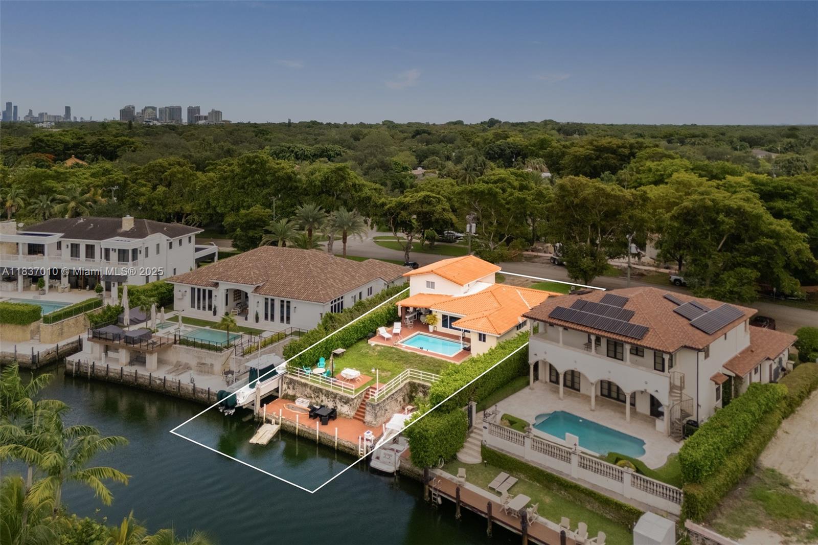 5308 Riviera Dr, Coral Gables, Florida image 1