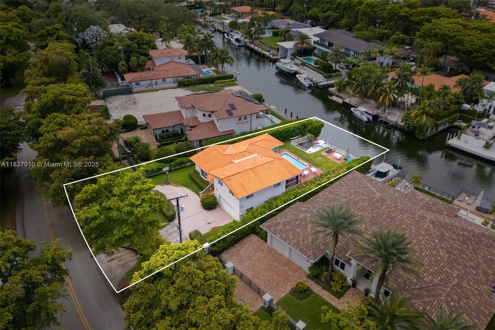 5308 Riviera Dr, Coral Gables, Florida image 20