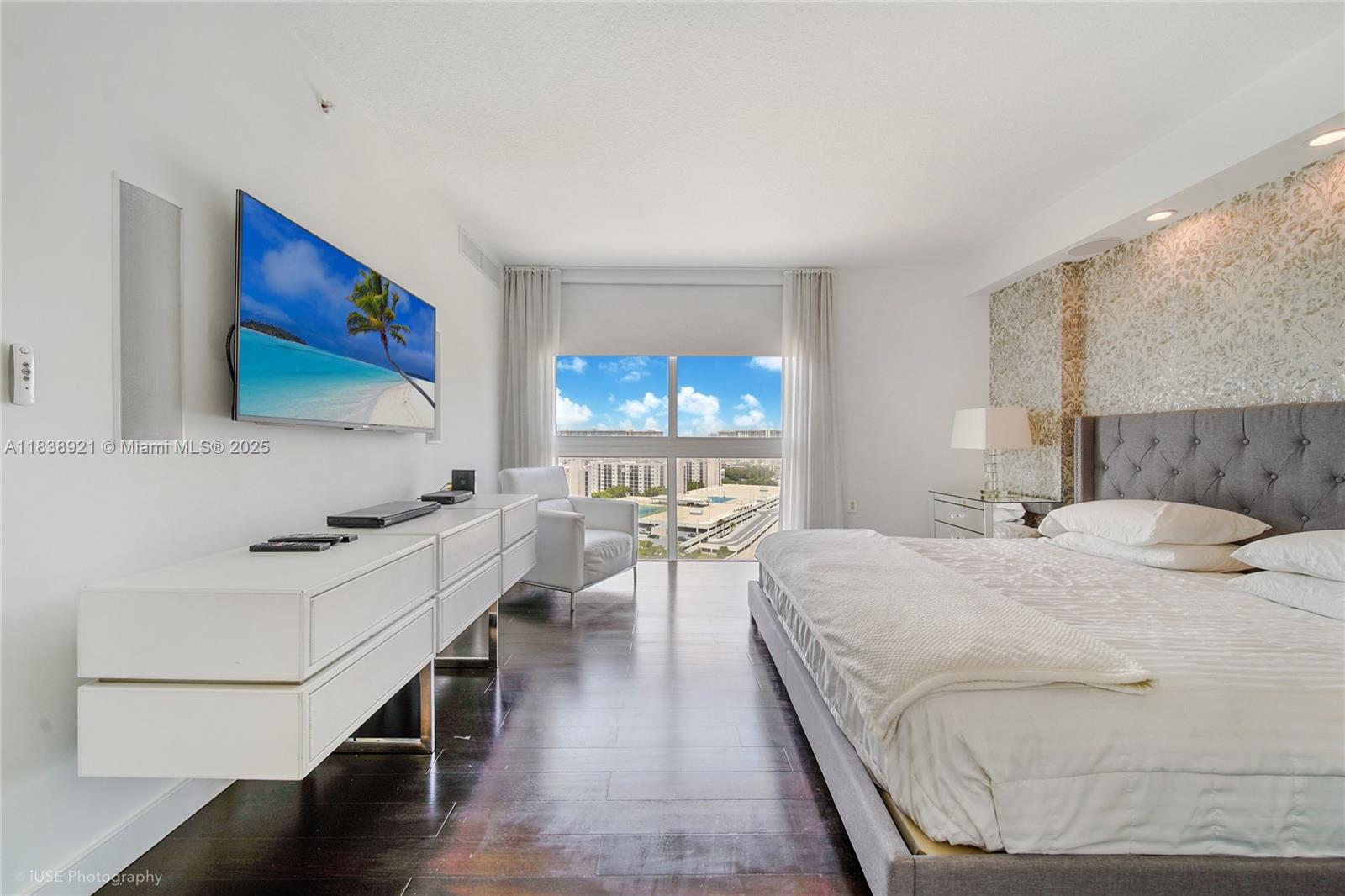 Property photo # 6