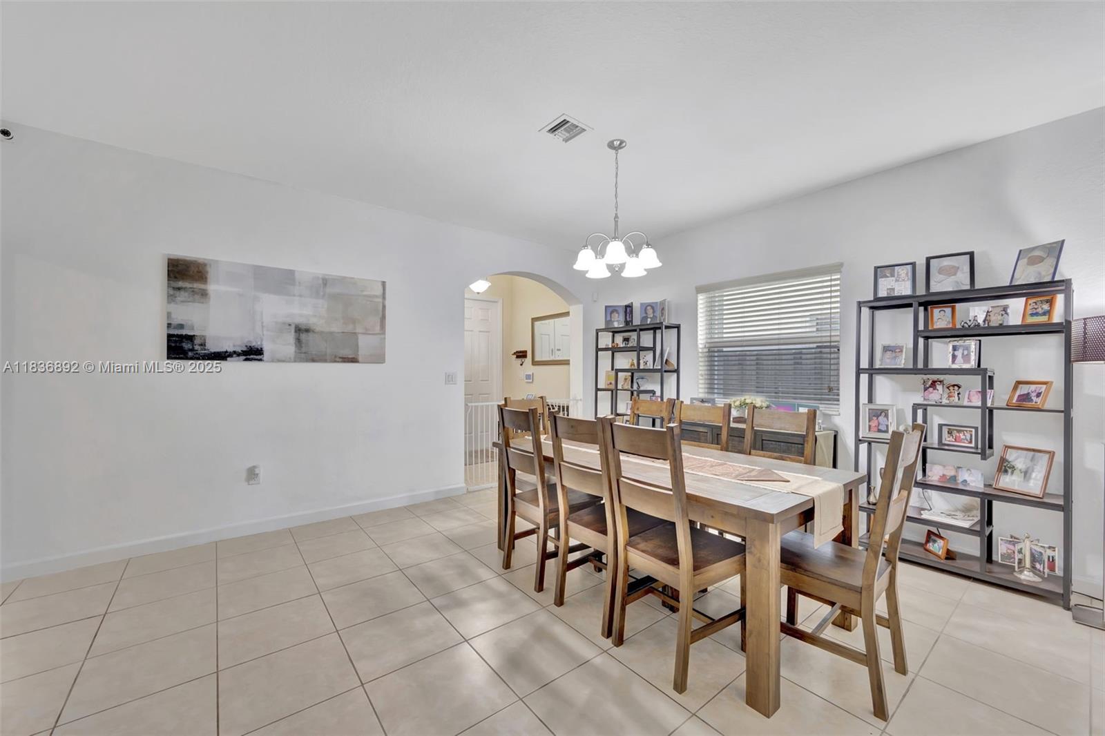 216 NE 36th Ter, Homestead, Florida image 10