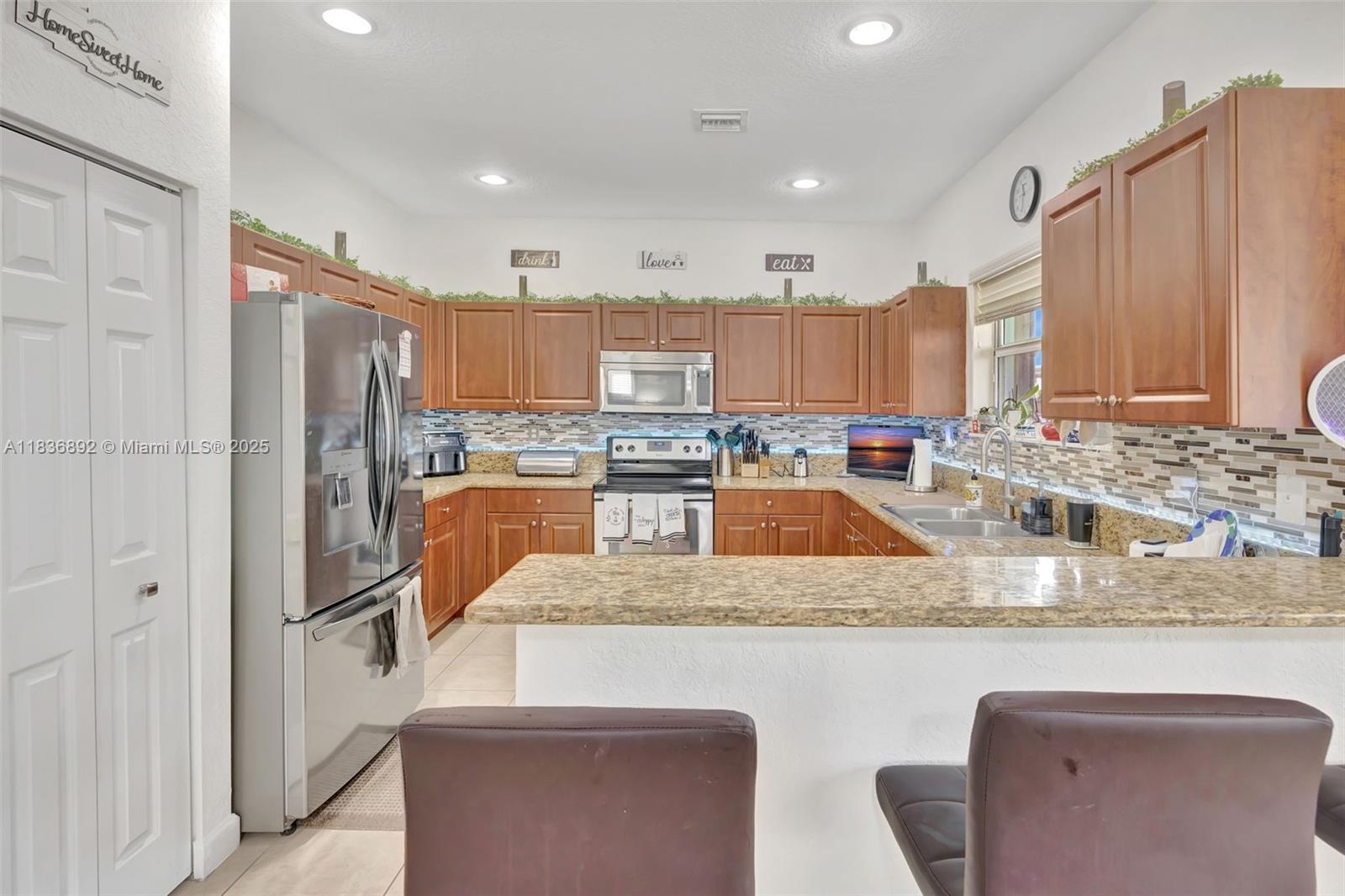 216 NE 36th Ter, Homestead, Florida image 14