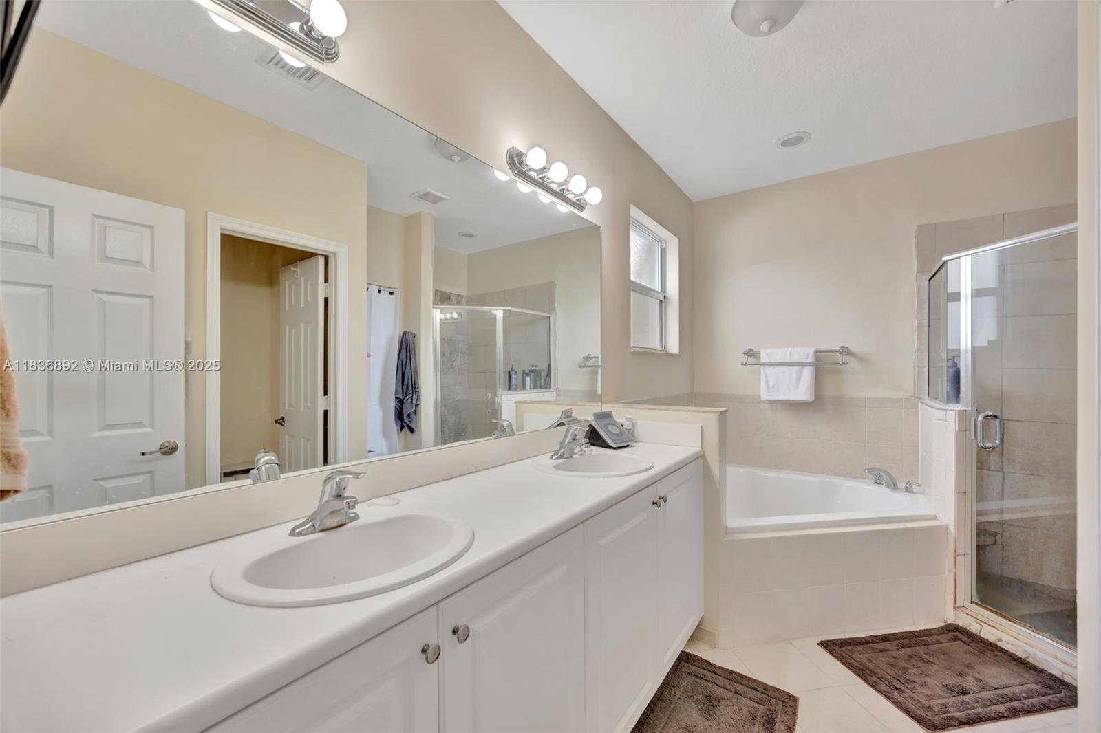 216 NE 36th Ter, Homestead, Florida image 28