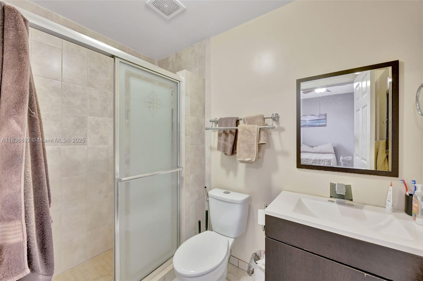 216 NE 36th Ter, Homestead, Florida image 46