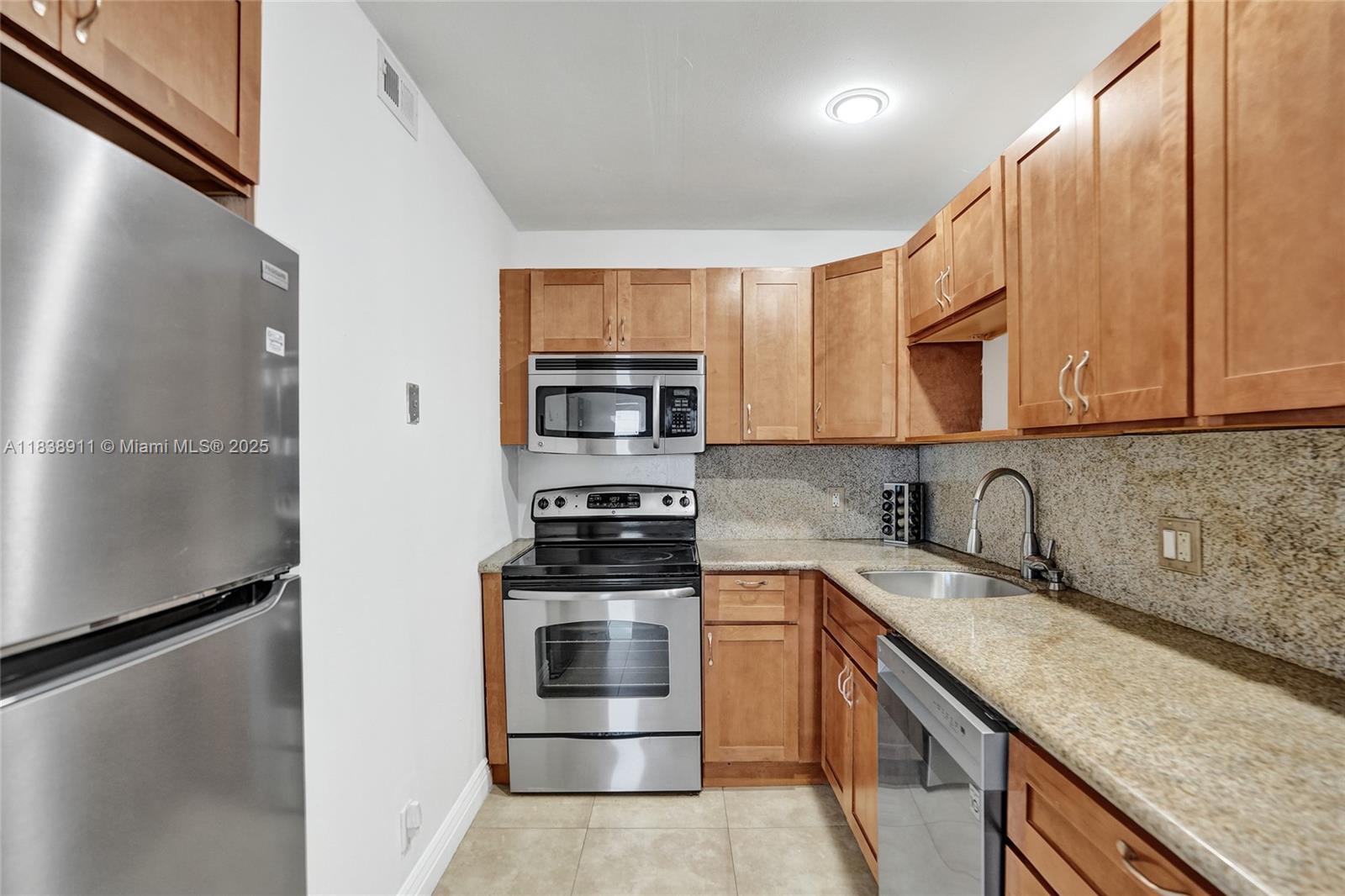 Property photo # 6