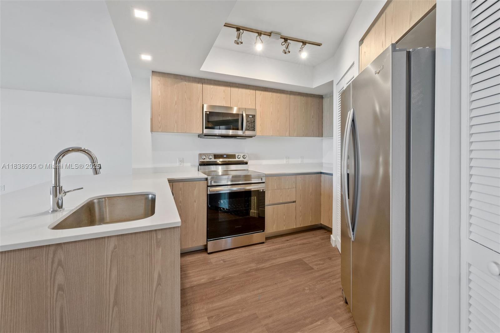 Property photo # 3