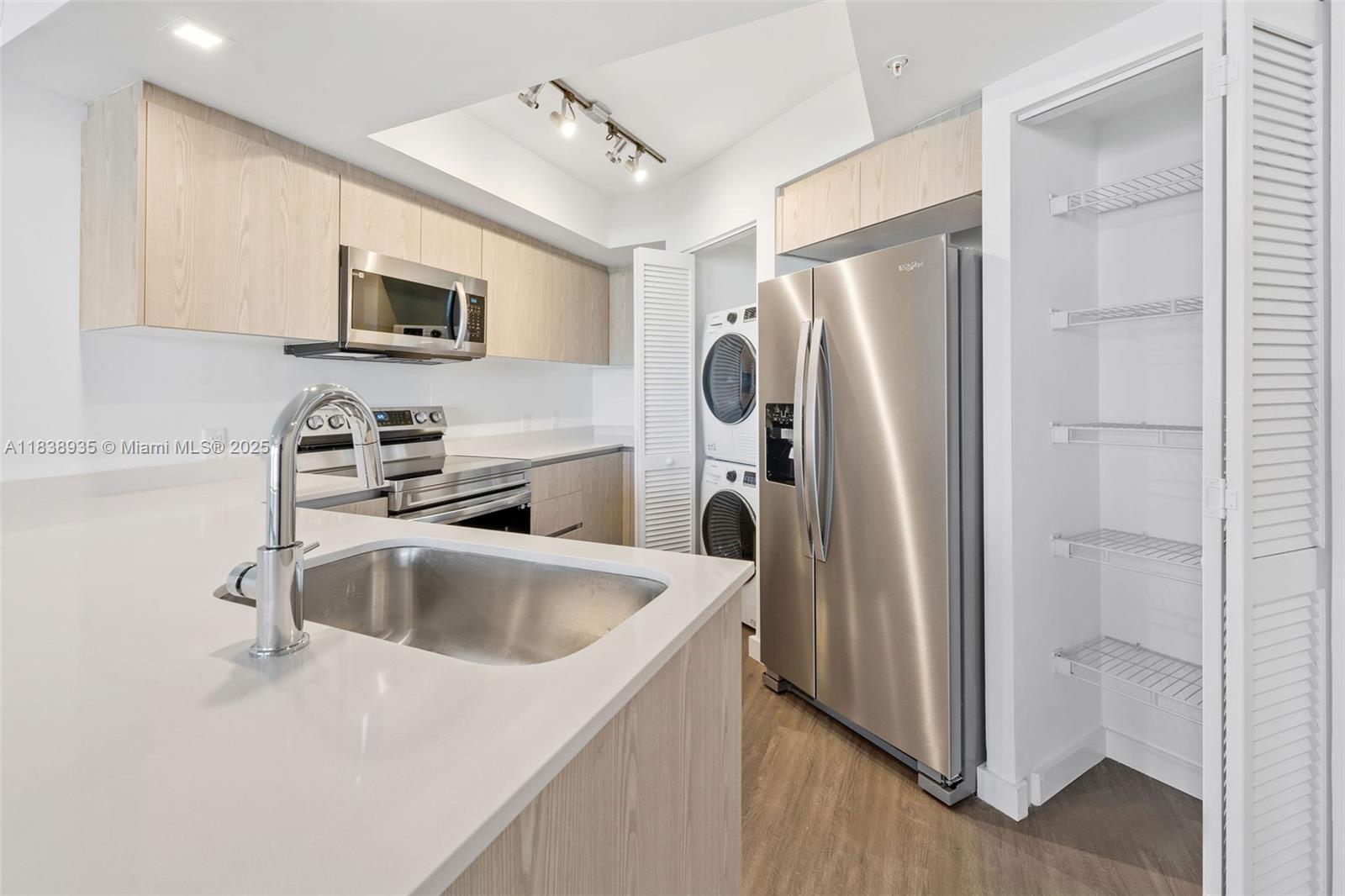 Property photo # 7