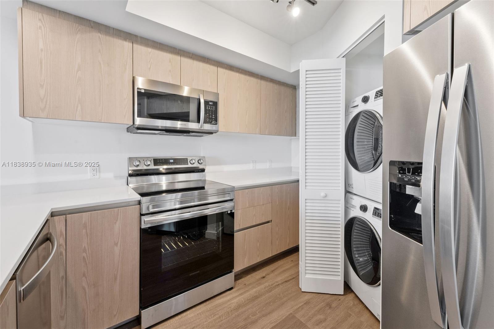 Property photo # 6